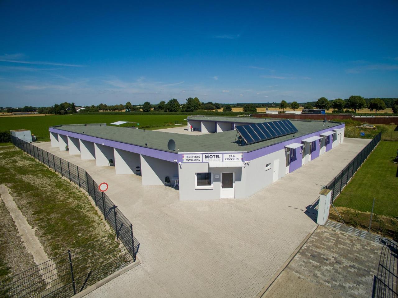 Motel Schlegel Westernkotten Exteriér fotografie