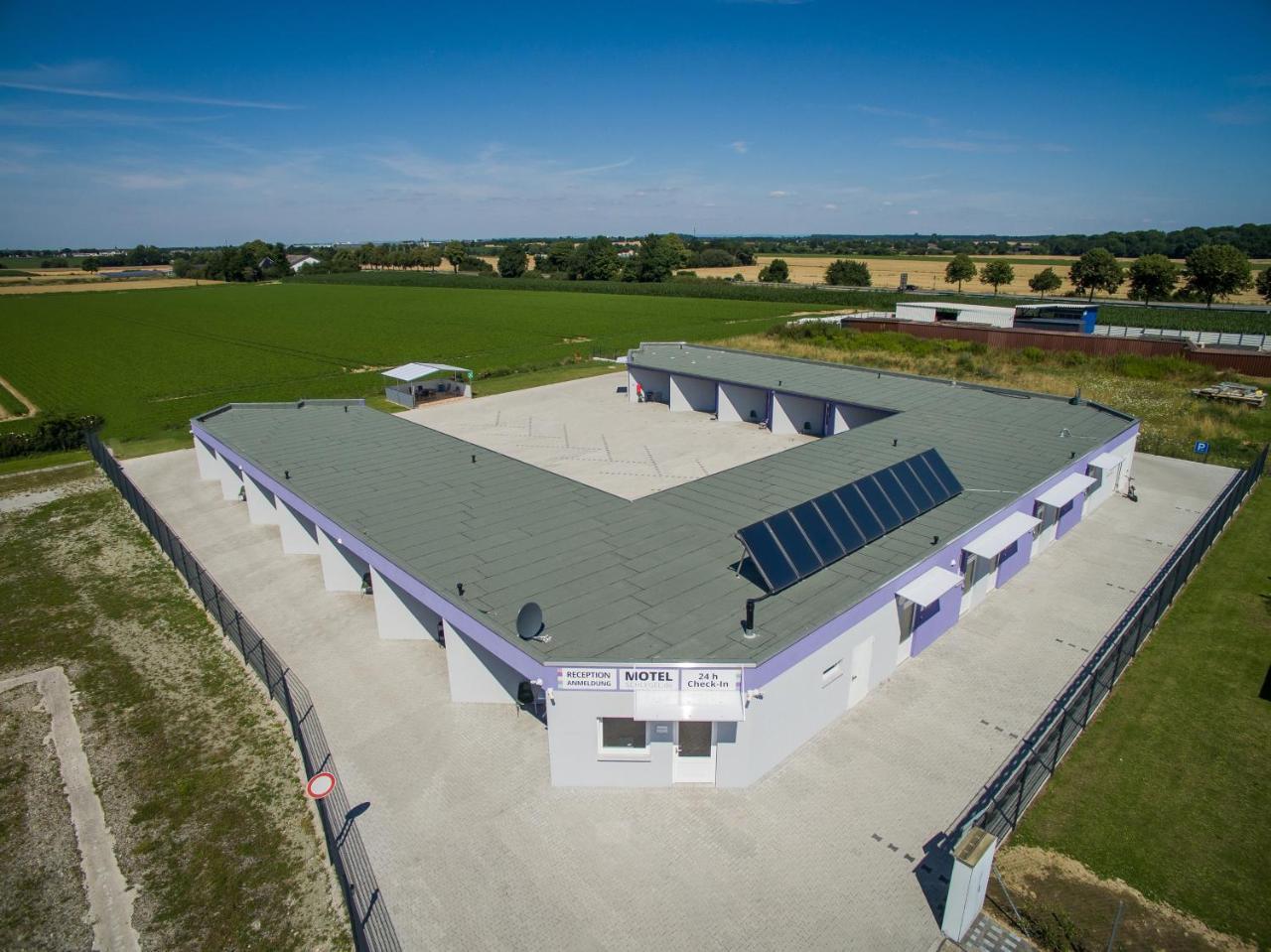Motel Schlegel Westernkotten Exteriér fotografie